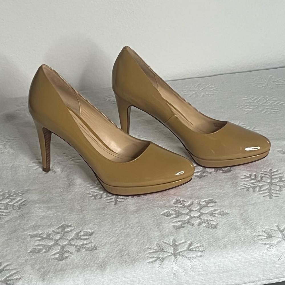 Cole Haan - Size 11, Patent leather, High heel, Pumps, Tan, Padded insole, NEW